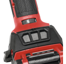 Detailansicht einer roten und schwarzen Elektrohobelmaschine mit Drehzahlregler