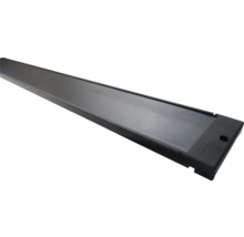 Lange, schmale, flache Metallschiene