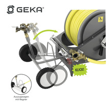 Geka Logo, Gartenschlauchwagen mit Schlauch und Regner