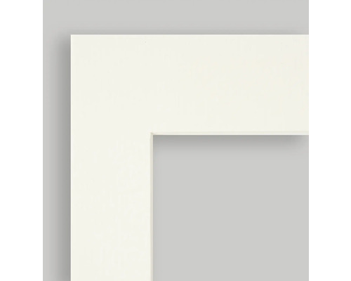 Ausschnitt eines weißen Bilderrahmenprofils.