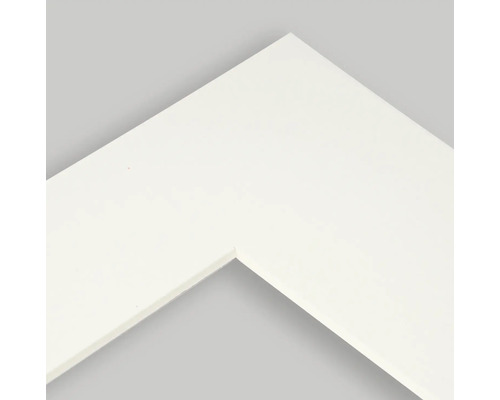 Detailansicht eines weißen Bilderrahmen-Eckstücks