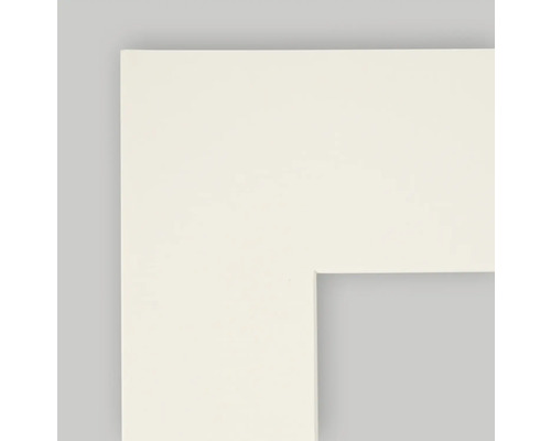 Ausschnitt eines weißen Bilderrahmenprofils