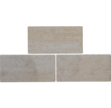 Drei Steinzeugfliesen