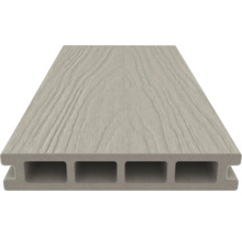 Terrassendiele aus Verbundmaterial mit Holzmaserung