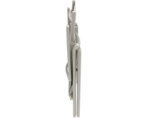 Zusammengeklappter Gartenstuhl aus Metall
