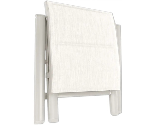 Gefalteter Gartenstuhl mit Textilbespannung