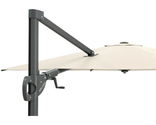 Detailaufnahme eines Soluna Sonnenschirms mit Kurbelmechanismus