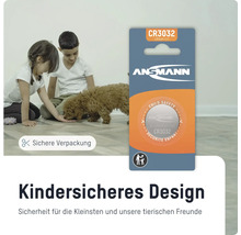 Ansmann CR3032 Lithium Batterie mit kindersicherem Design, Kinder und Hund im Hintergrund