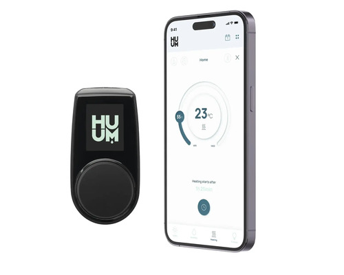 Huum Steuerungseinheit und Smartphone mit Huum App zur Heizungssteuerung