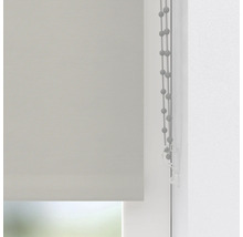 Rollo am Fenster mit Bedienkette