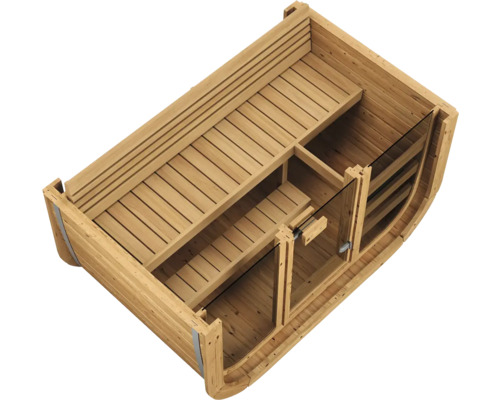 Innenansicht einer Fasssauna aus Holz mit Lattenbänken und Glastür im Querschnitt.