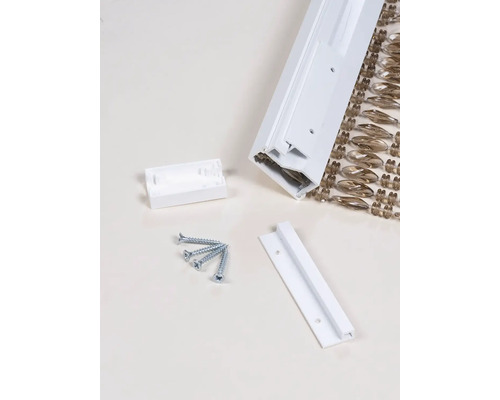 Gardinenschiene mit Zubehör und Schrauben