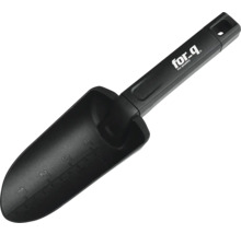 Schwarze Pflanzschaufel mit Tiefenmarkierung und for-q Logo