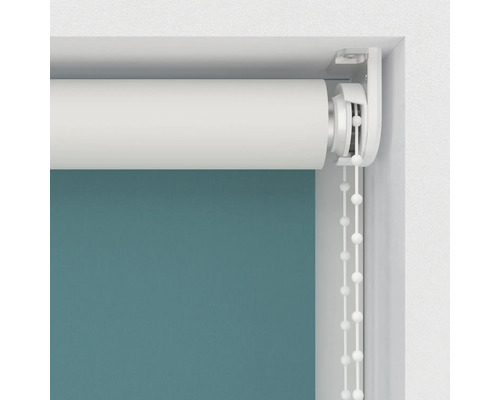 Rollo mit Kettenzug in der Fensternische