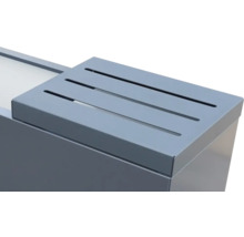 Metallbehälter mit Schlitzen im Deckel