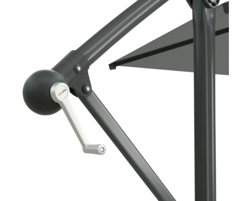 Detailansicht eines Sonnenschirms mit Kurbelmechanismus und Soluna Logo