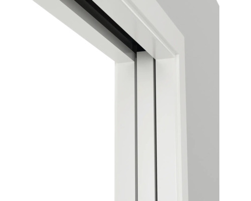 Detailansicht eines weißen Schiebetürrahmens mit schwarzer Schiene