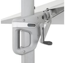 Detailansicht eines Sonnenschirms mit Kurbelmechanismus