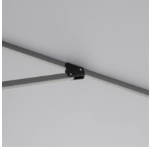 Detailansicht eines Sonnenschirm-Gestells mit Verbindungselement