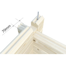 Detailansicht einer Blockbohlenwand mit einer Stärke von 70 Millimeter.