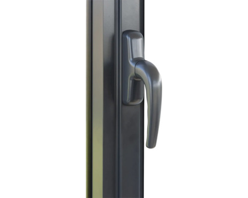 Fenstergriff am Fensterrahmen