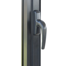 Fenstergriff an einem Fensterrahmen