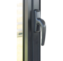 Detailansicht eines Fenstergriffs an einem Fensterrahmen