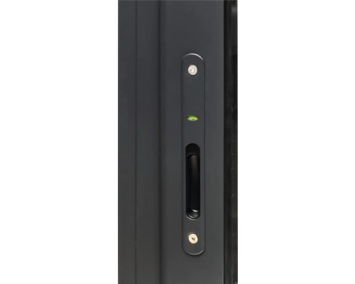 Detailansicht eines Fenstergriffs mit integrierter Wasserwaage