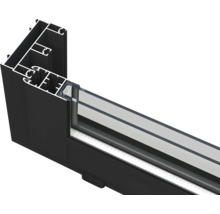 Querschnitt eines Aluminiumfensterrahmens mit Glas