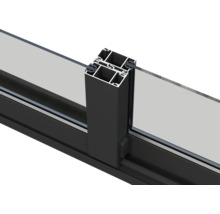 Detailansicht eines Fensterrahmens aus Aluminium