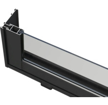 Querschnitt eines schwarzen Aluminiumfensters mit Glas