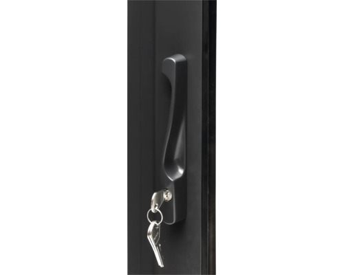 Schloss mit Schlüssel im Türgriff