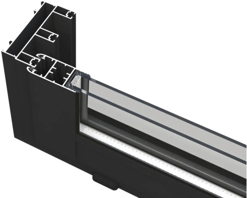 Detailansicht eines Fensterprofils aus Aluminium mit Isolierglas