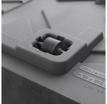 Detailansicht einer Transportbox mit Rollen und den Maßen 99 x 37,5 cm und 97 Liter Fassungsvermögen.