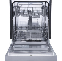 Geöffneter Geschirrspüler mit Spülkörben