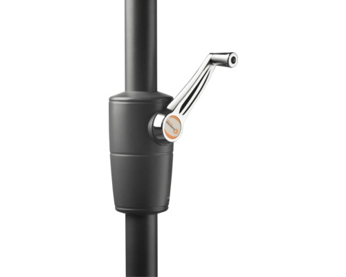 Kurbelmechanismus eines Sonnenschirms mit Schneider Schirme Logo