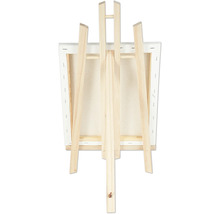 Staffelei aus Holz mit Leinwand