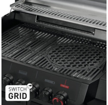 Detailansicht eines Gasgrills mit Grillrost und Bedienknöpfen