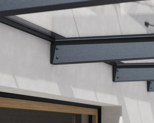 Detailansicht der Wandbefestigung einer Überdachung aus Aluminium und Glas.