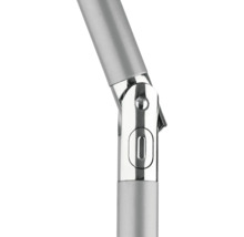 Detailaufnahme eines verstellbaren Metallgelenks