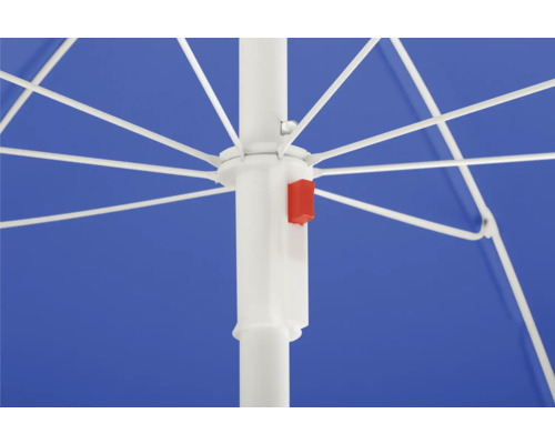 Detailaufnahme eines Sonnenschirms mit weißem Gestell und blauem Schirmdach