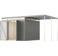 Geräteschuppen mit offenstehender Tür und seitlichem Unterstand