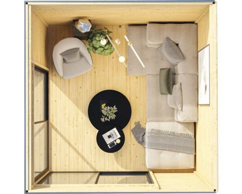 Innenansicht eines Gartenhauses mit Möbeln, darunter Sofa, Sessel und Tische