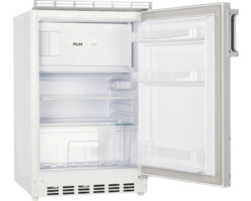 Geöffneter, freistehender Kühlschrank mit Regalen und Gefrierfach