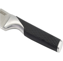 Griff eines Küchenmessers aus Edelstahl und Kunststoff