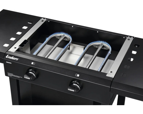 Enders Amaro Gasgrill mit zwei Brennern in Betrieb