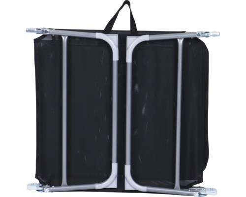 Zusammengeklappter Wäschekorb mit Tragegriffen