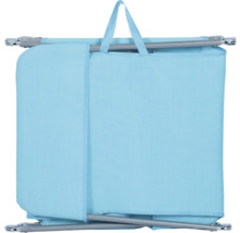 Zusammengeklappter Wäscheständer mit Stoffbezug