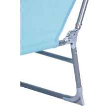 Detailansicht eines Strandstuhls mit Textilbezug und Metallgestell