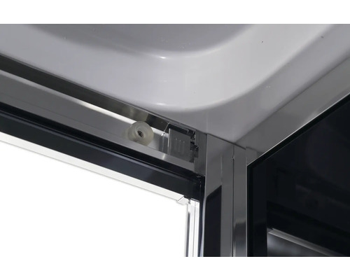 Detailansicht einer Duschkabine mit Rollenmechanismus